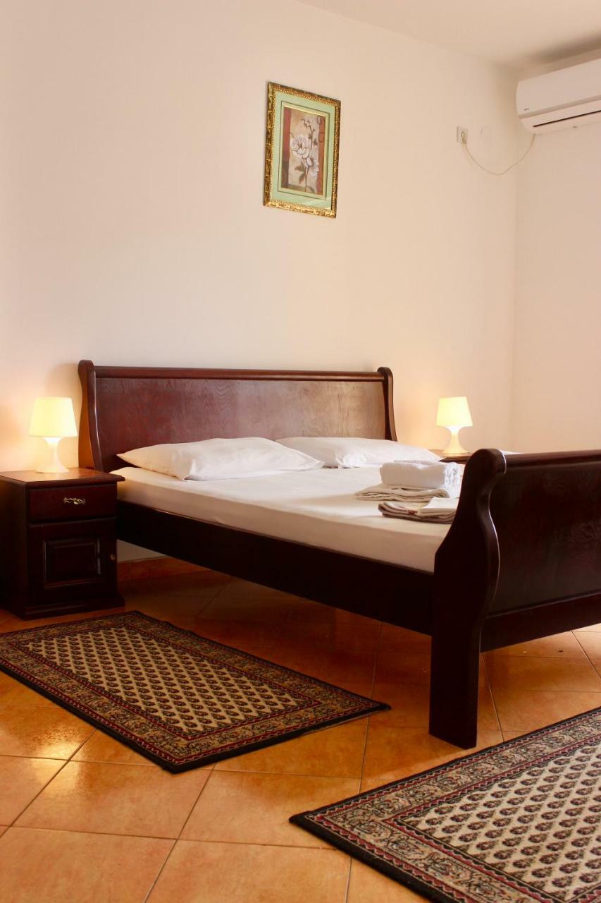 Nir Apartments Budva Buitenkant foto
