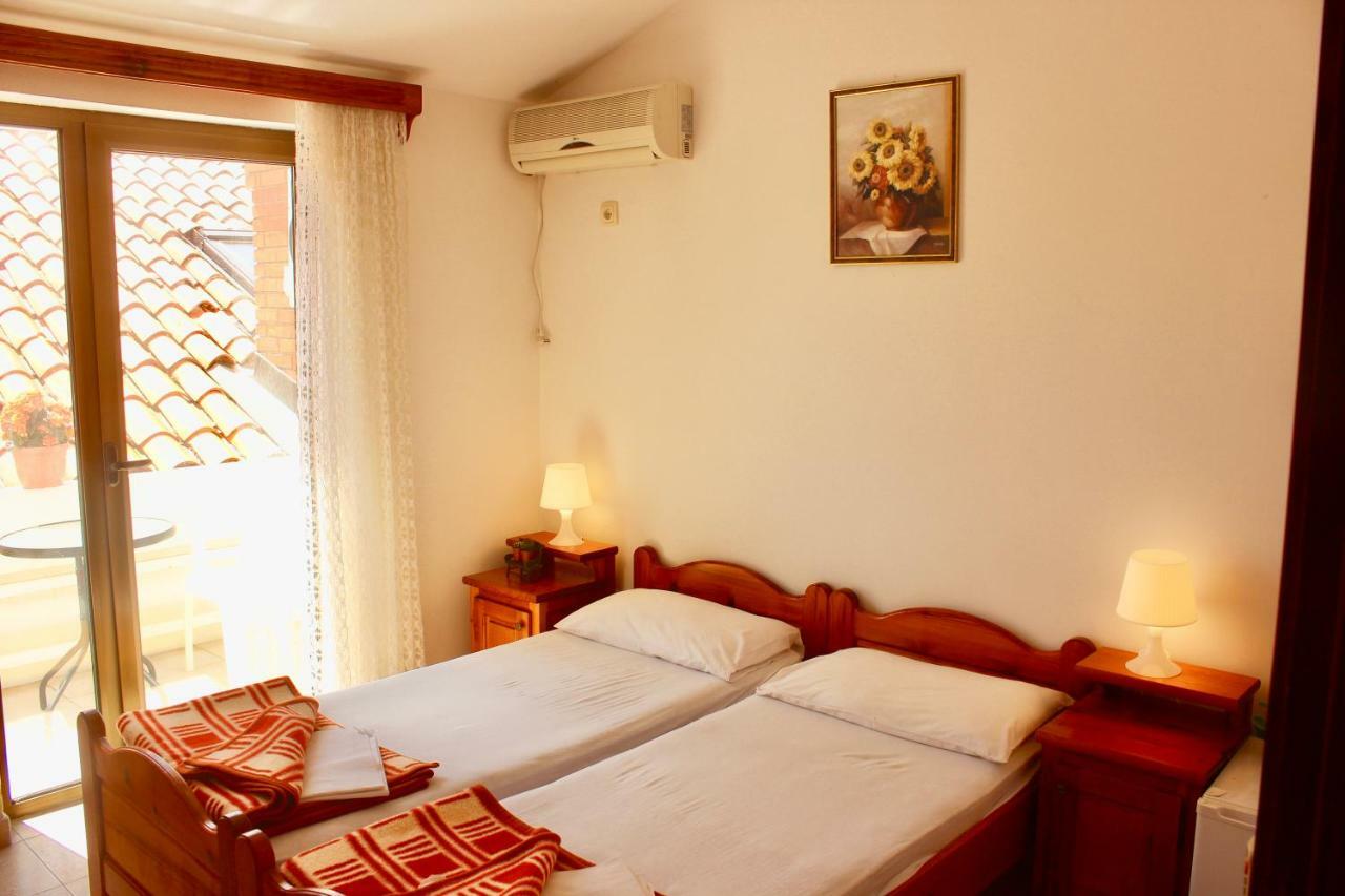 Nir Apartments Budva Buitenkant foto
